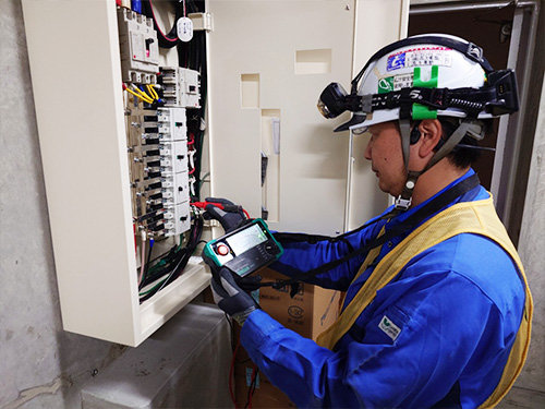 安全第一で電気設備工事を行います