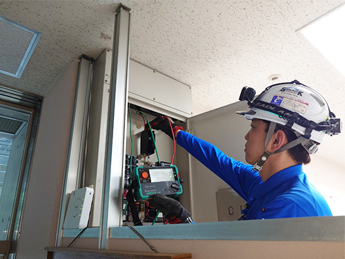 安全第一で電気設備工事を行います