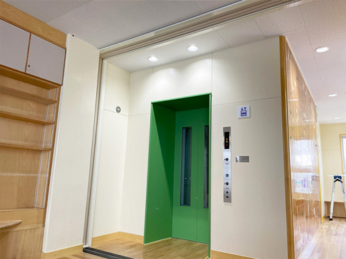 みたけ台小学校昇降機室増築その他工事(建築工事) みたけ台小学校昇降機室増築その他工事(建築工事)